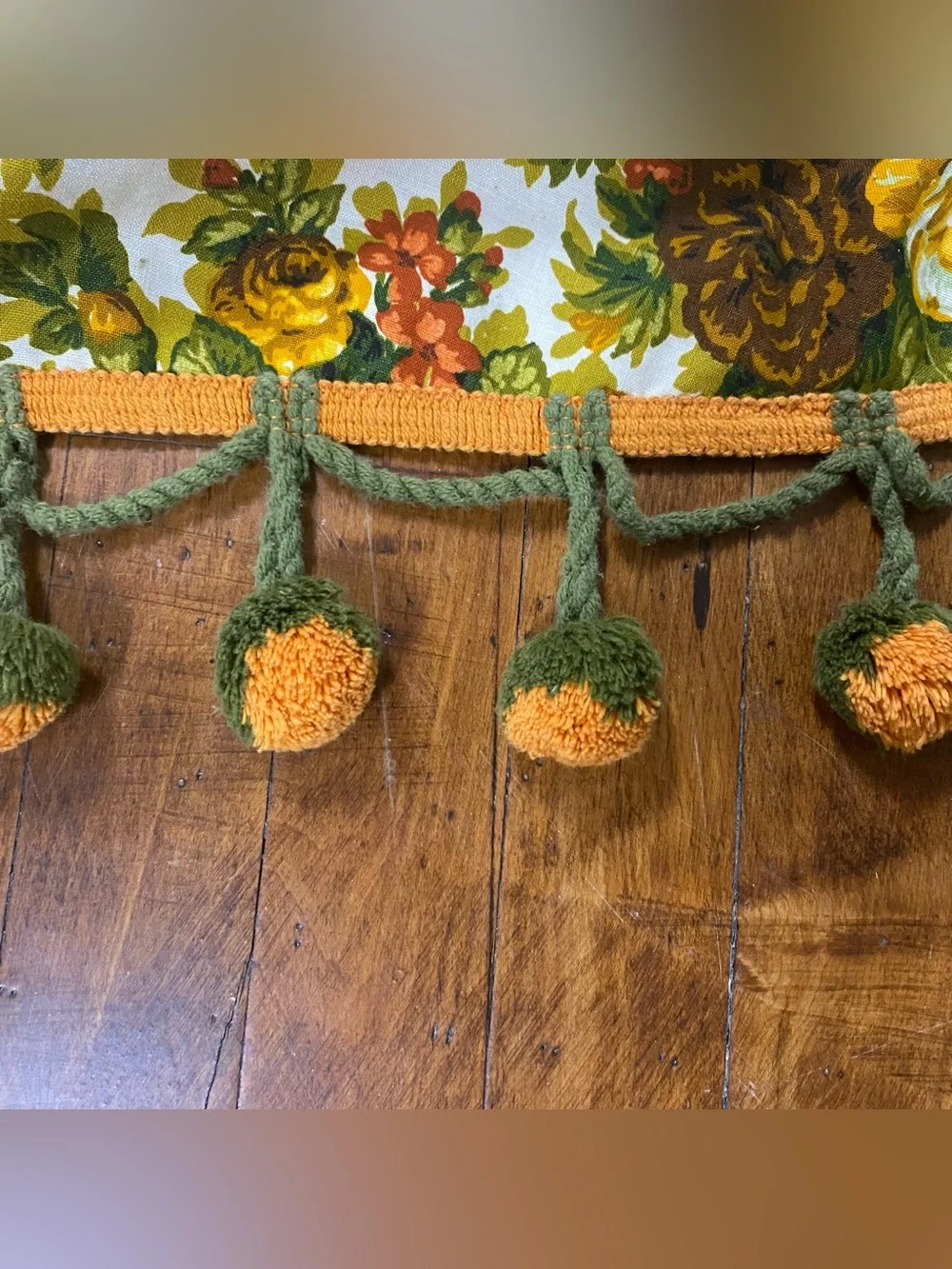 Handmade vtg round